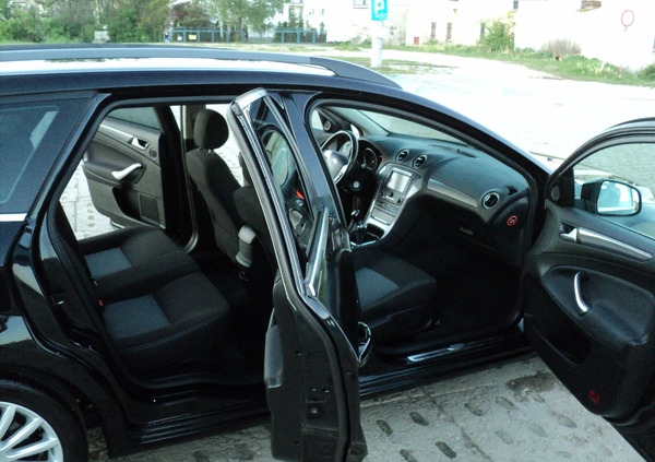 Ford Mondeo cena 27900 przebieg: 263000, rok produkcji 2012 z Tczew małe 79